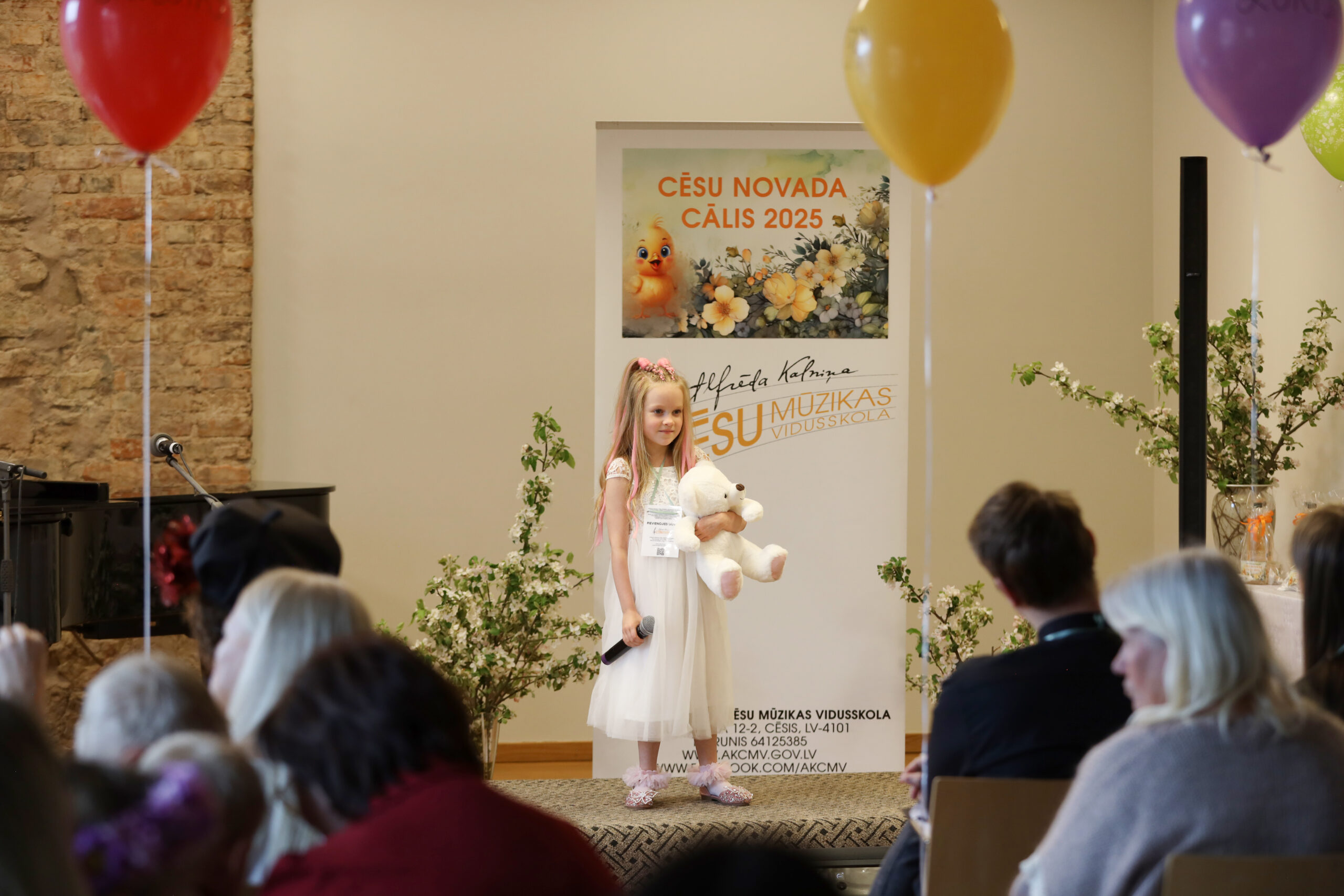 Mazo vokālistu konkurss “Cēsu novada Cālis 2025”