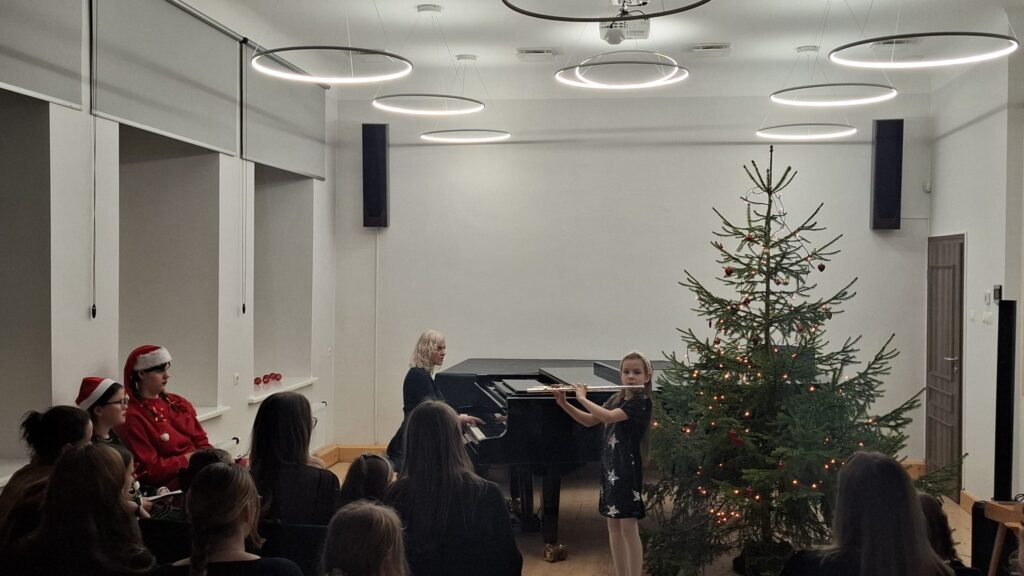 Pirmo klašu Ziemassvētku koncerts