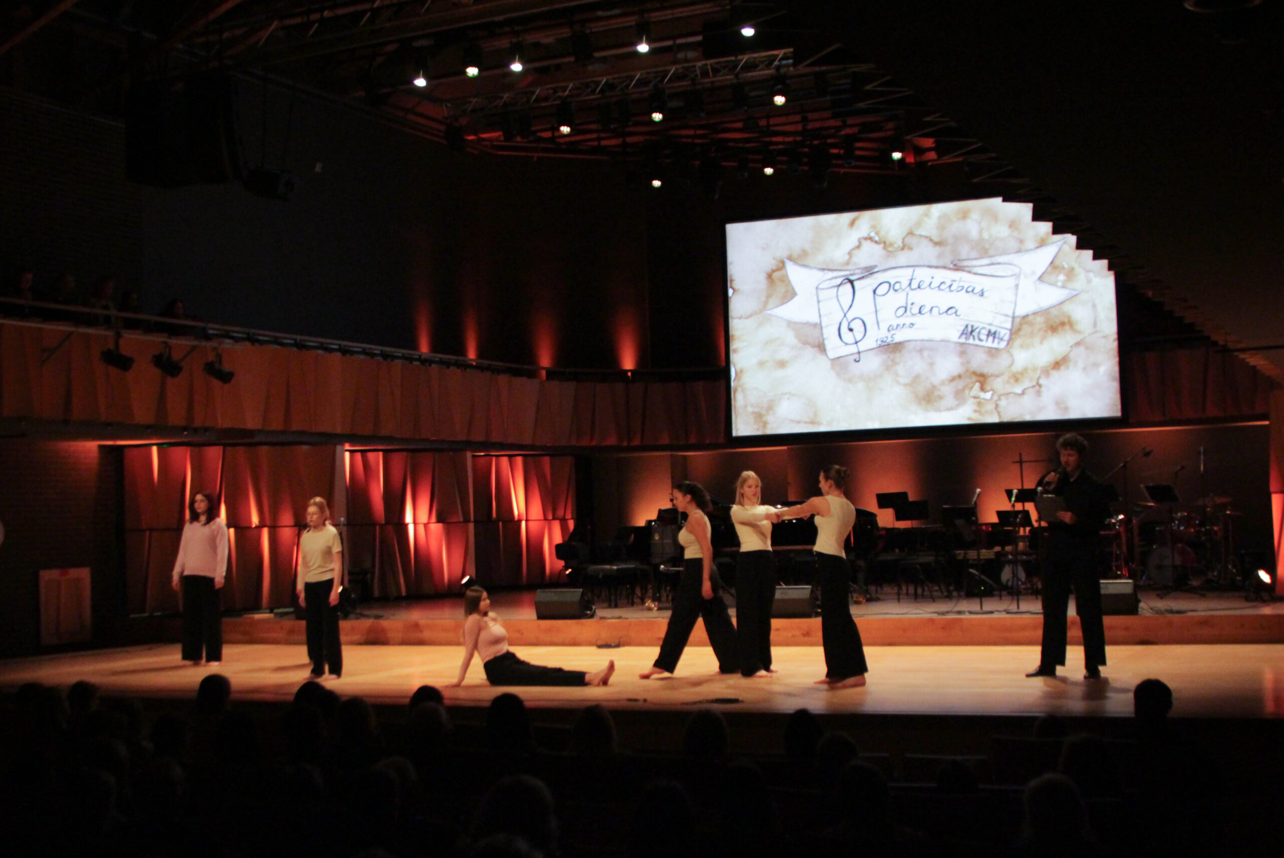 Pateicības dienas sarīkojums "100 gadi mūzikā"