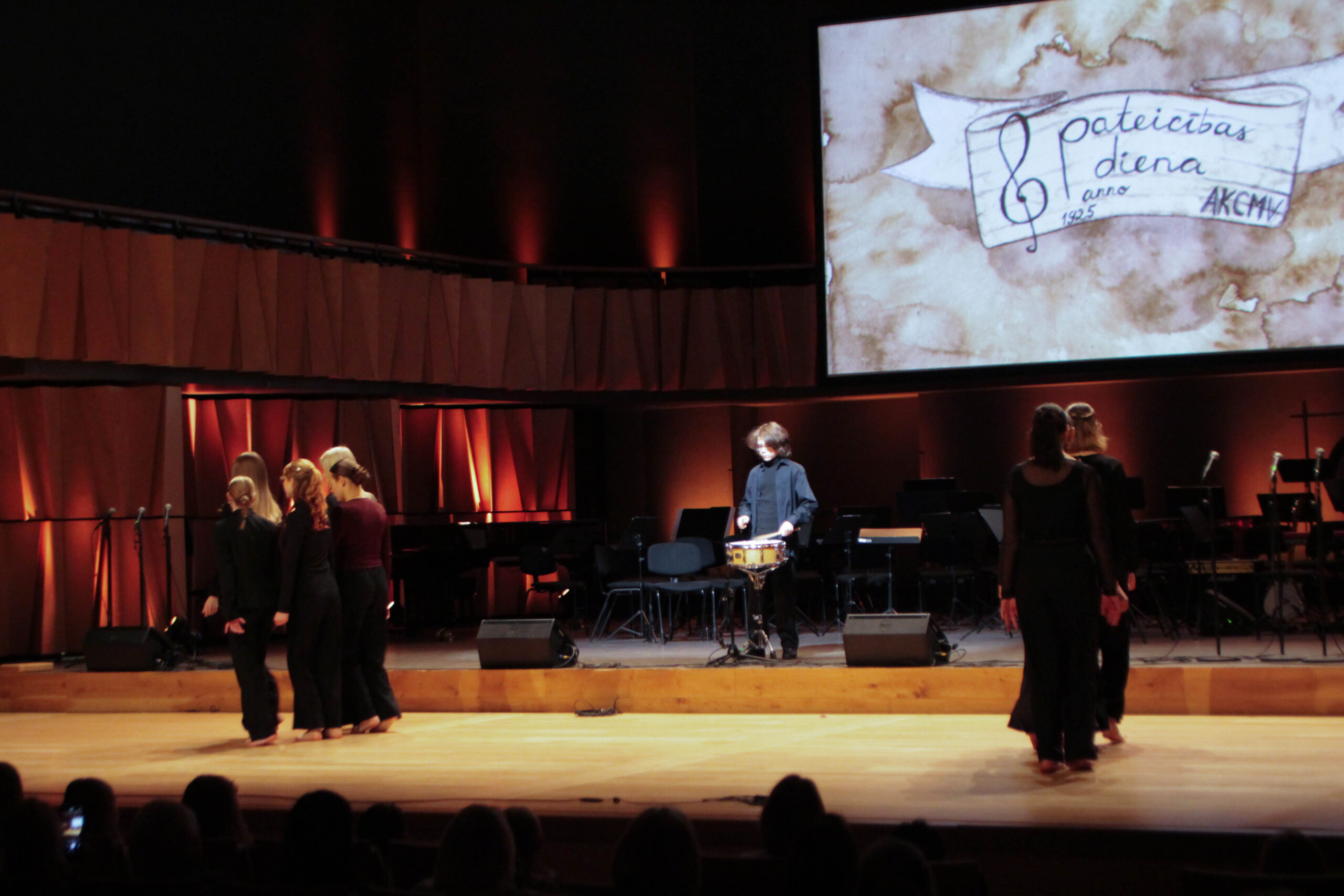 Pateicības dienas sarīkojums "100 gadi mūzikā"