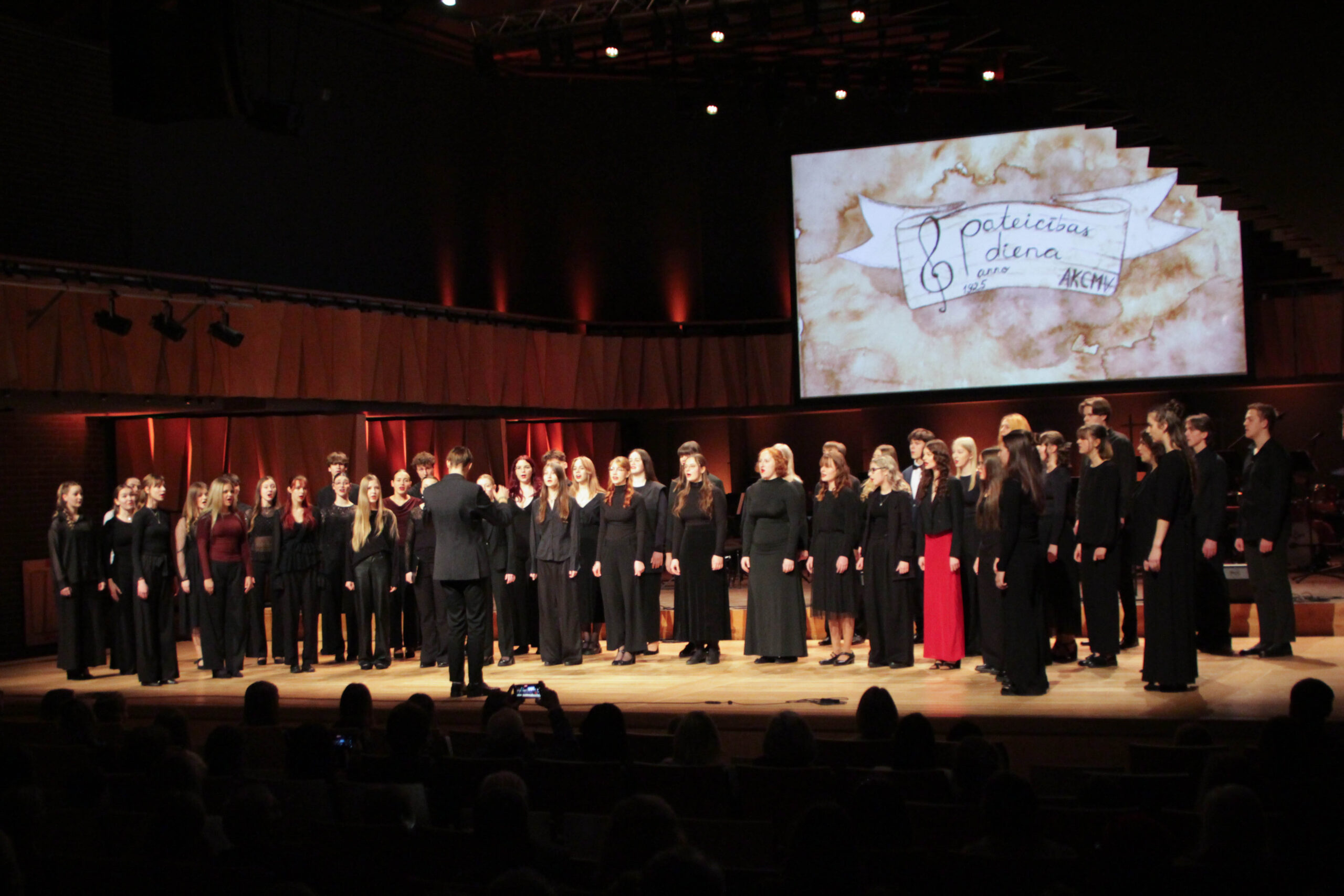 Pateicības dienas sarīkojums "100 gadi mūzikā"