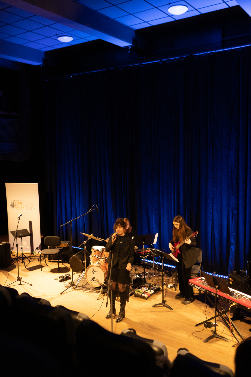 Starptautiskais populārās un džeza mūzikas dziedātāju konkurss“Dziesmu putenis”