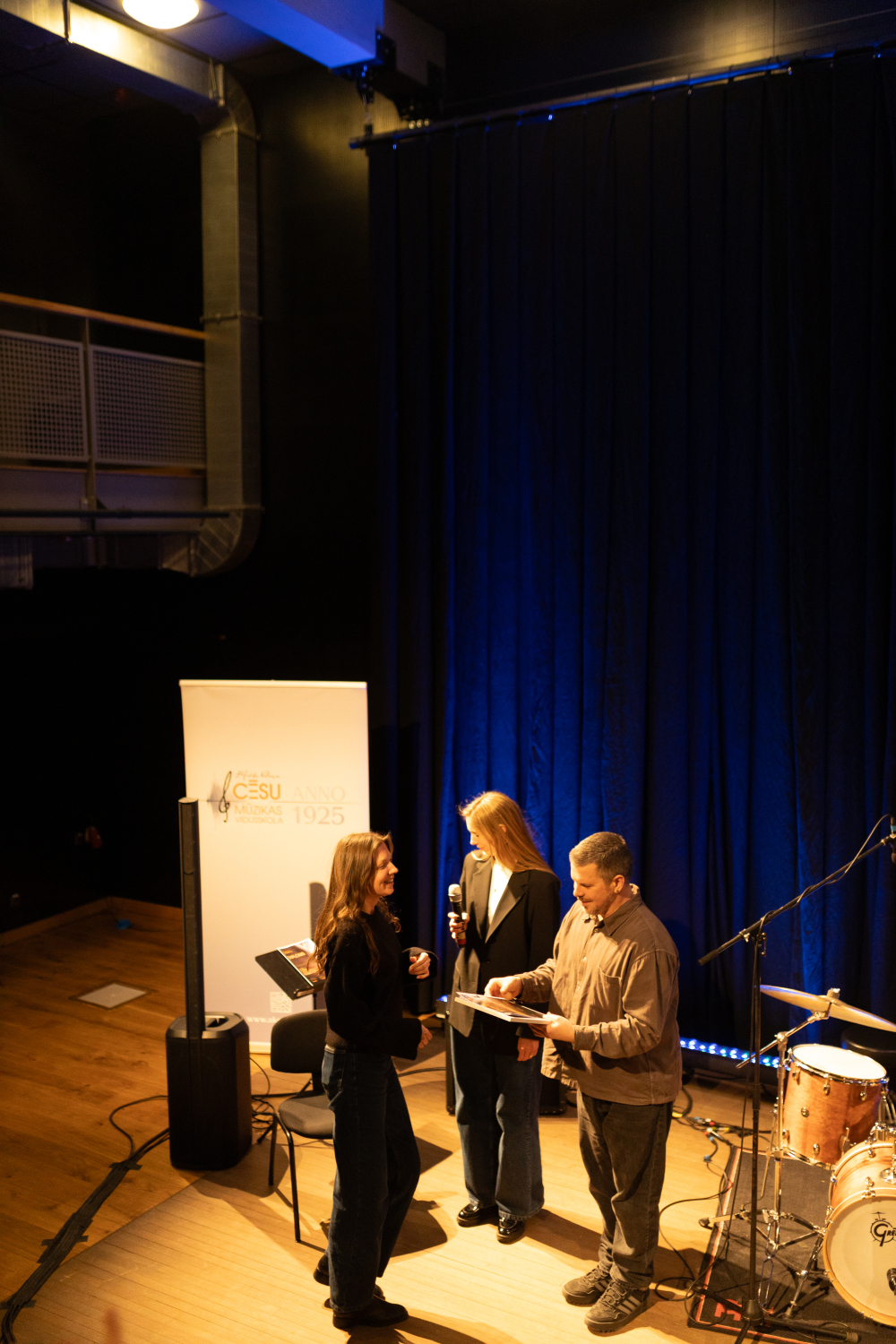 Starptautiskais populārās un džeza mūzikas dziedātāju konkurss“Dziesmu putenis”