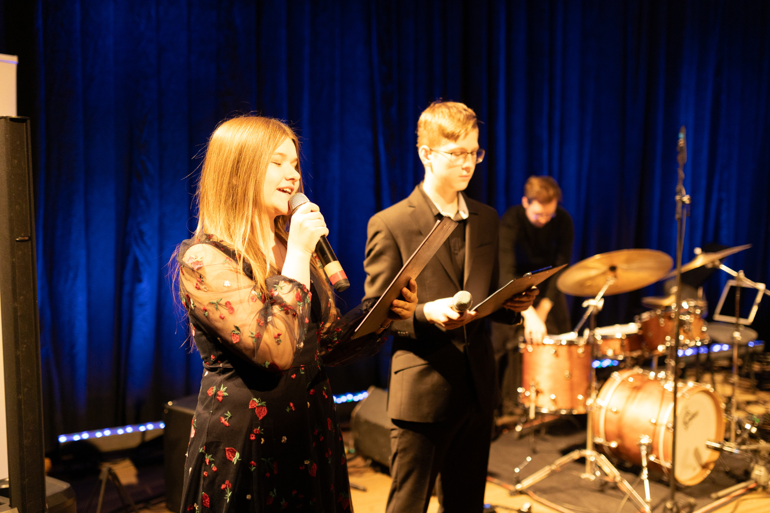 Starptautiskais populārās un džeza mūzikas dziedātāju konkurss“Dziesmu putenis”