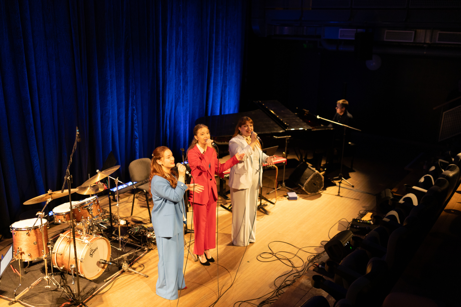 Starptautiskais populārās un džeza mūzikas dziedātāju konkurss“Dziesmu putenis”