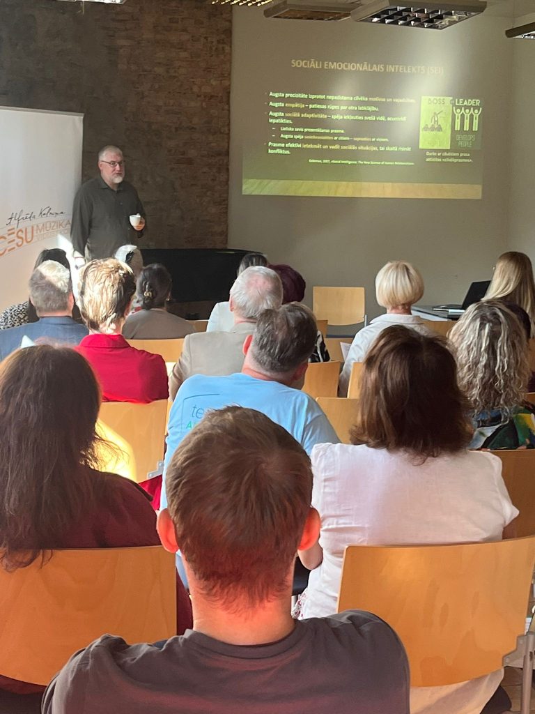 Pedagogu profesionālā pilnveide